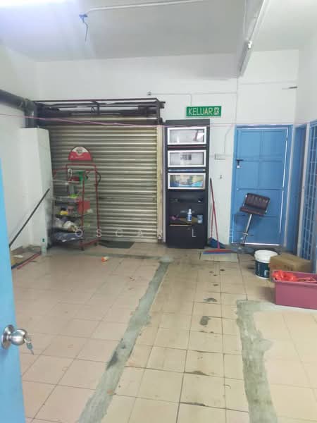 Shop for Rent in Taman Selasih (Batu Caves) - Oscar Lee - Interior - PropertyGuru.com.my