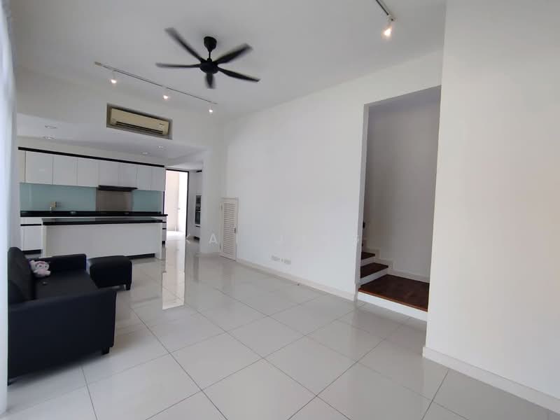 For Rent - Avira Medini Iskandar