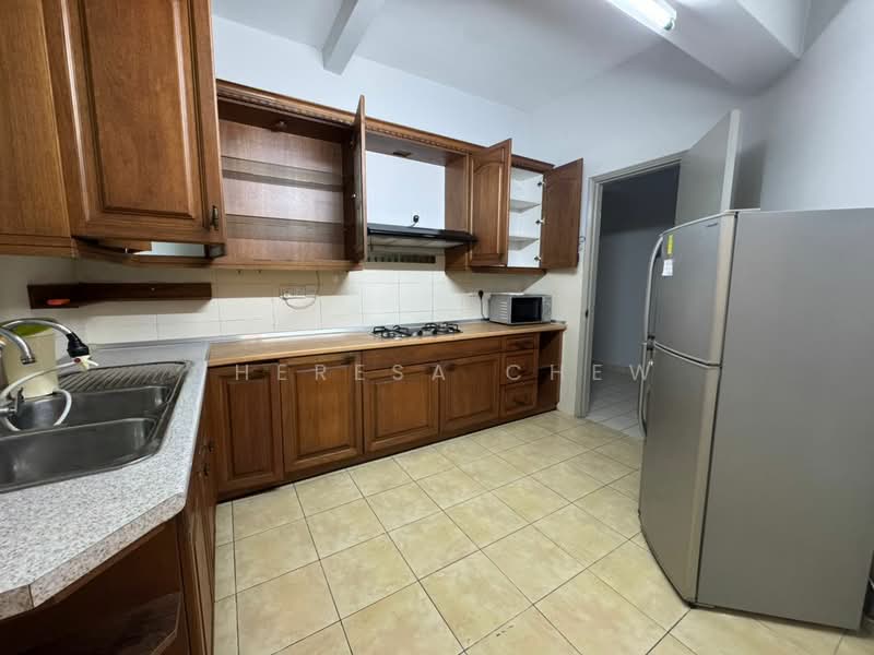 Condominium for Sale at The Boulevard - Theresa Chew - Kitchen - PropertyGuru.com.my