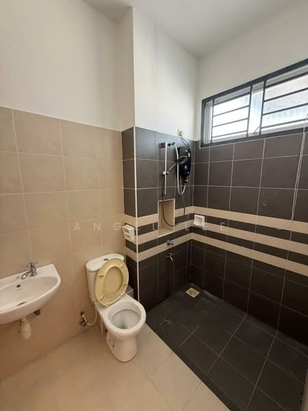 2-storey Terraced House for Rent in Bukit Indah (Iskandar Puteri (Nusajaya)) - Angel Lee - Bathroom - PropertyGuru.com.my