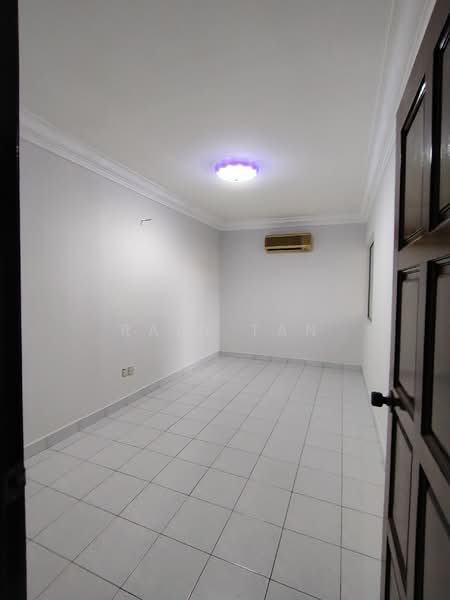 Kondominium untuk Disewa di Amadesa Resort Condominium - Rain Tan - Bedroom - PropertyGuru.com.my