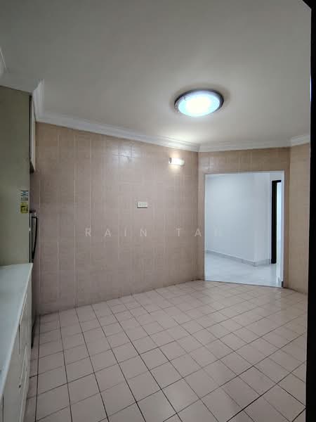 Kondominium untuk Disewa di Amadesa Resort Condominium - Rain Tan - Kitchen - PropertyGuru.com.my