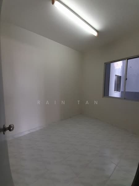 Condominium for Rent at Amadesa Resort Condominium - Rain Tan - Interior - PropertyGuru.com.my