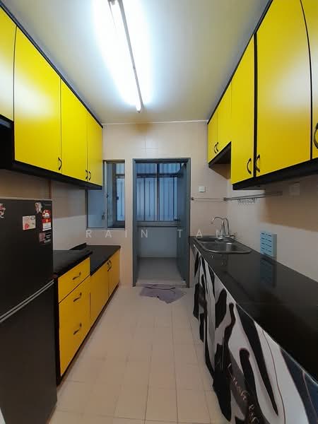 Condominium for Rent at Amadesa Resort Condominium - Rain Tan - Kitchen - PropertyGuru.com.my