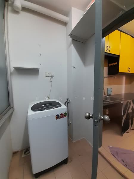 Condominium for Rent at Amadesa Resort Condominium - Rain Tan - Interior - PropertyGuru.com.my