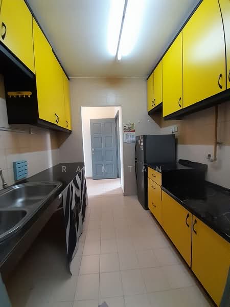Condominium for Rent at Amadesa Resort Condominium - Rain Tan - Kitchen - PropertyGuru.com.my