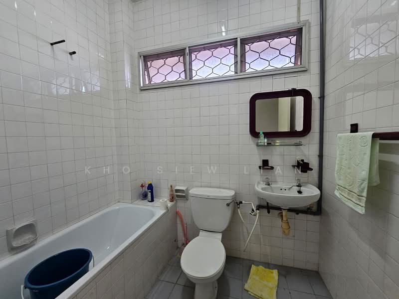 Taman Perling untuk Untuk Dijual - RM 850,000, Mac 2026 - Bathroom - PropertyGuru.com.my