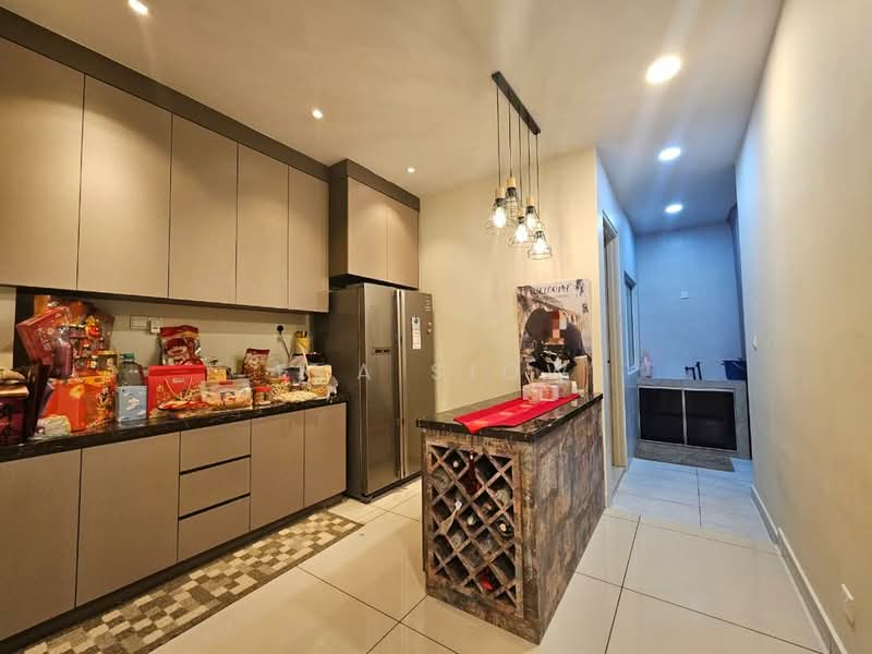Cluster House for Sale in Skudai (Johor) - Eva Siow - Kitchen - PropertyGuru.com.my