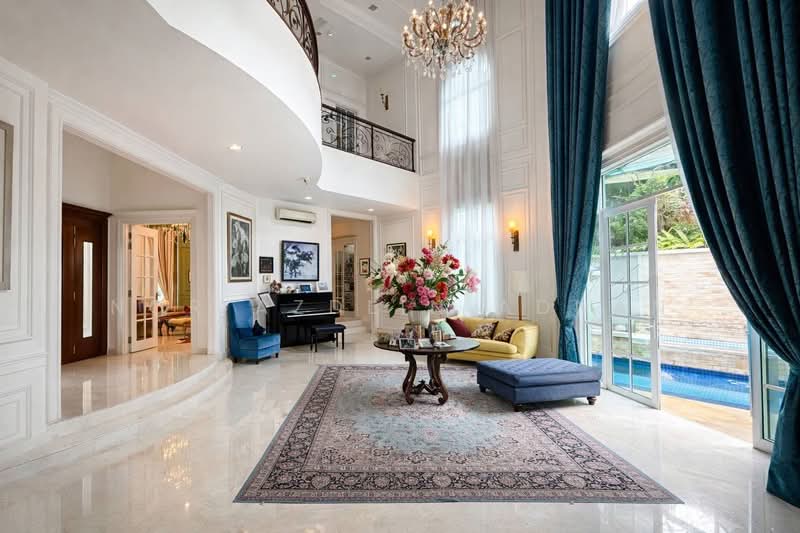 Bungalow for Sale in Saujana Impian (Kajang) - Nor Azdlin Adnan - Living Room - PropertyGuru.com.my