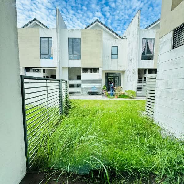 Terraced House for Sale in Medini (Iskandar Puteri (Nusajaya)) - Boon Hau Lee - Exterior - PropertyGuru.com.my