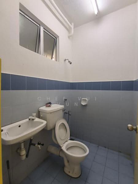 Apartment for Sale at Taman Wangsa - Chee Vui Vun - Bathroom - PropertyGuru.com.my