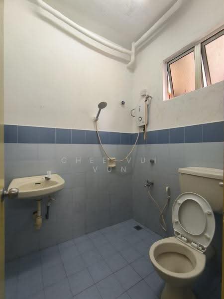 Apartment for Sale at Taman Wangsa - Chee Vui Vun - Bathroom - PropertyGuru.com.my