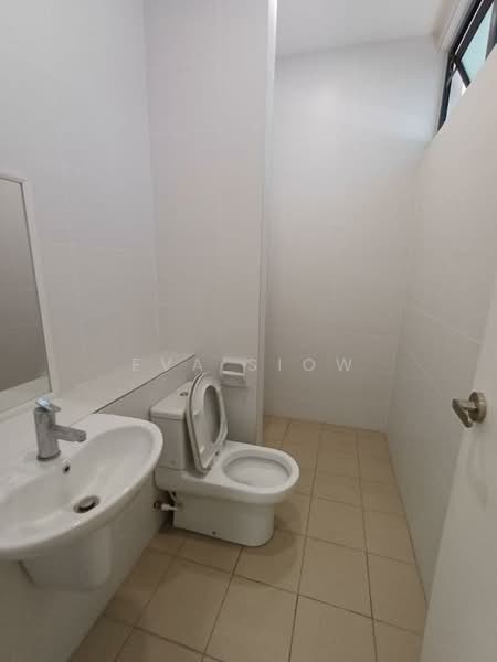 Cluster House for Sale in Eco Botanic (Iskandar Puteri (Nusajaya)) - Eva Siow - Bathroom - PropertyGuru.com.my