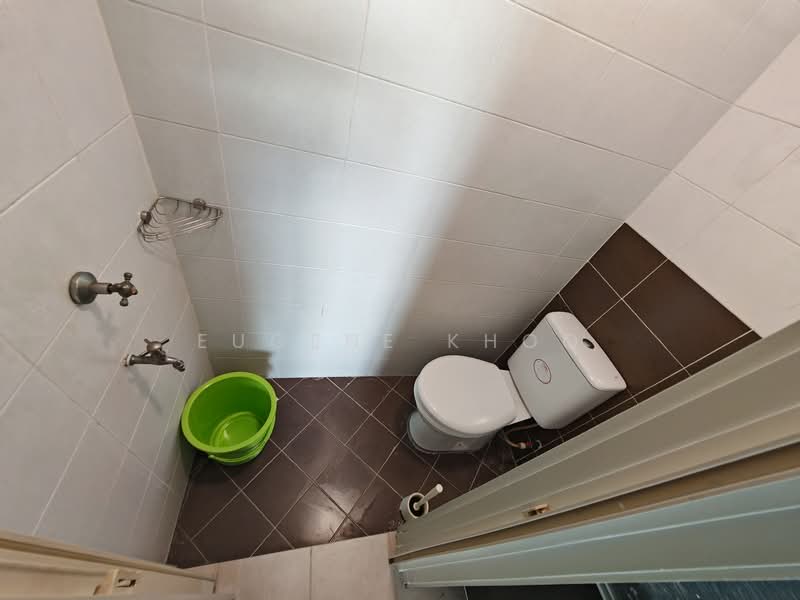 Molek Pine 2 untuk Untuk Disewa - RM 3,500 /bulan, Mac 2026 - Bathroom - PropertyGuru.com.my