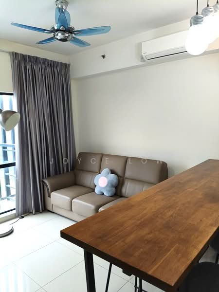 Servis Apartment untuk Disewa di HYVE - Joyce Low - Living Room - PropertyGuru.com.my