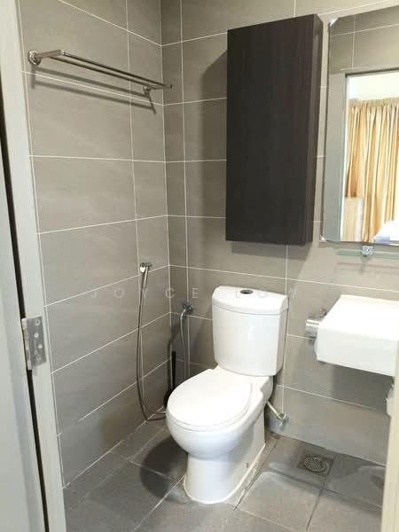 Servis Apartment untuk Disewa di HYVE - Joyce Low - Bathroom - PropertyGuru.com.my