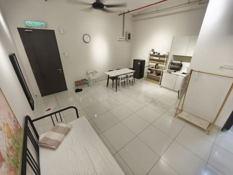 Service Residence for Sale at Serviced Residence @ 3 Towers - Helen Wan - Kitchen - PropertyGuru.com.my