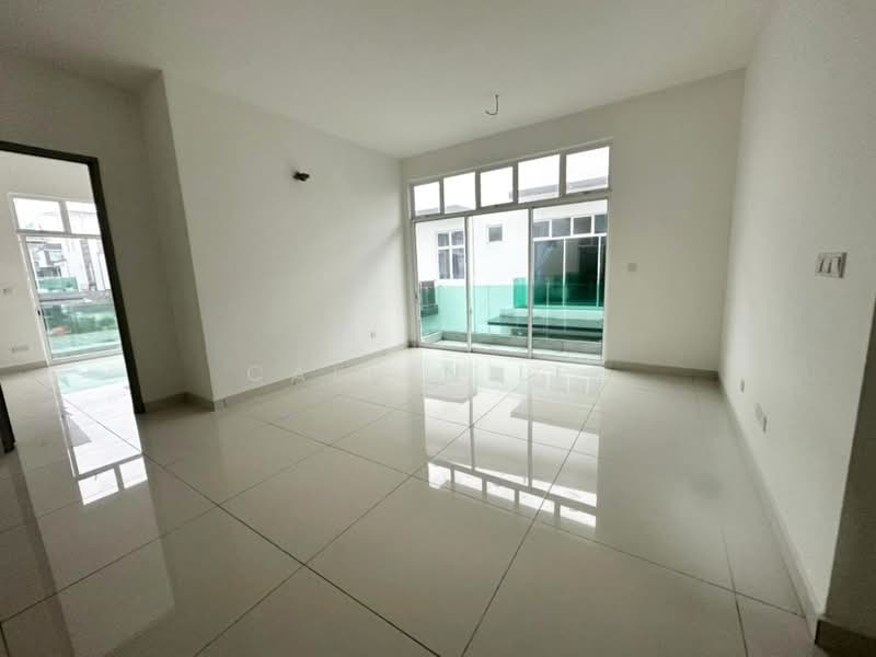 Cluster House for Sale in Mutiara Rini (Skudai) - Calvin Lee - PropertyGuru.com.my