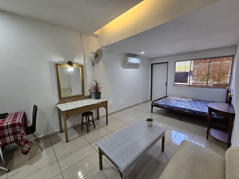 Apartment for Rent at Api Api Apartment - Vui Onn Liaw - Bedroom - PropertyGuru.com.my