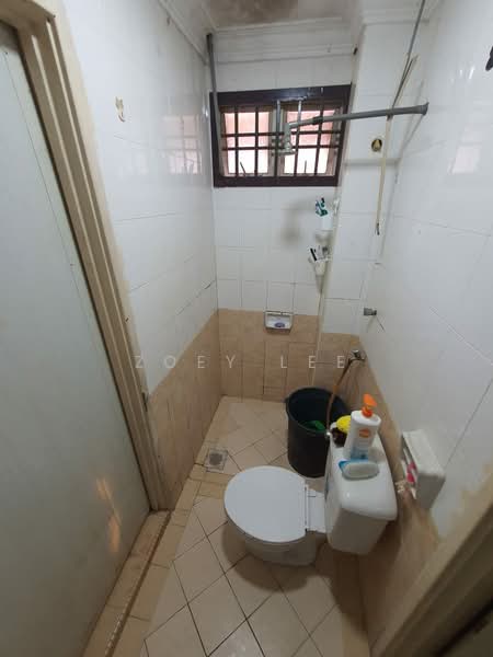 Rumah Teres 2 Tingkat untuk Dijual di Taman Seri Orkid (Skudai) - Zoey Lee - Bathroom - PropertyGuru.com.my