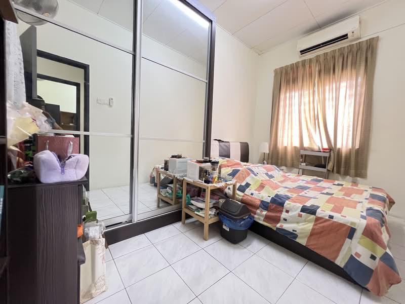 Taman Puncak Jalil untuk Untuk Dijual - RM 950,000, Mac 2026 - Bedroom - PropertyGuru.com.my