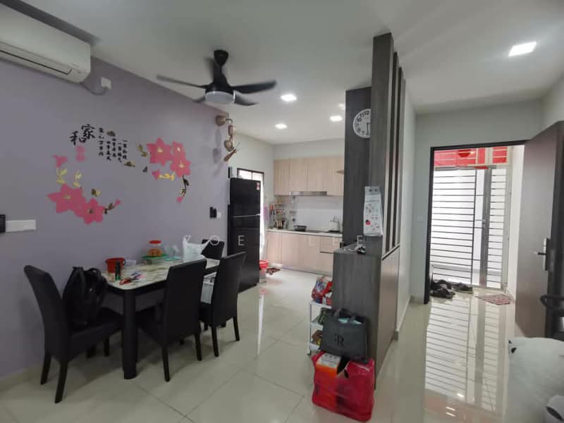 Service Residence for Sale at Veranda Residence - Zoey Lee - Dining Room - PropertyGuru.com.my