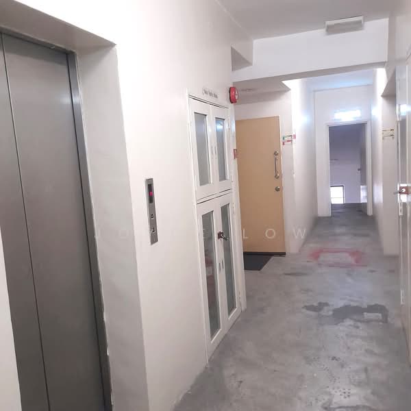 Office for Sale in Cheras (Kuala Lumpur) - Joyce Low - Corridor - PropertyGuru.com.my