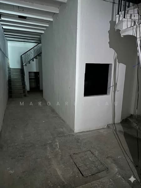 Shop for Rent in Bukit Bintang (KL City Centre) - Margaret Lau - Entrance - PropertyGuru.com.my