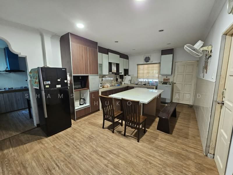 Taman Desa Ixora untuk Untuk Dijual - RM 499,000, Mac 2026 - Kitchen - PropertyGuru.com.my