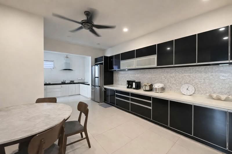 Cluster House for Sale in Rawang (Selangor) - Nicky Lai - Kitchen - PropertyGuru.com.my