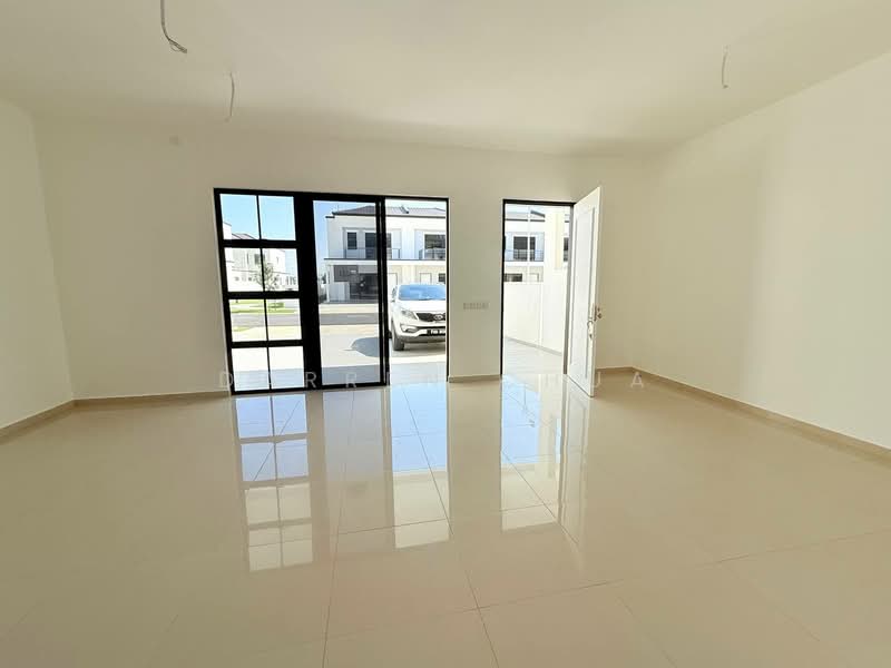 Cluster House for Sale in Eco Botanic (Iskandar Puteri (Nusajaya)) - Darren Chua - Living Room - PropertyGuru.com.my