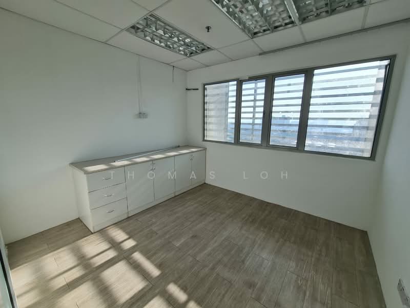 Shop/Office @ First Subang (SS 15 Courtyard) untuk Untuk Disewa - RM 5,276 /bulan, Apr 2026 - Interior - PropertyGuru.com.my