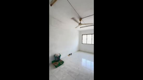 Flat for Rent at Flat Taman Ungku Tun Aminah - Kim . - PropertyGuru.com.my