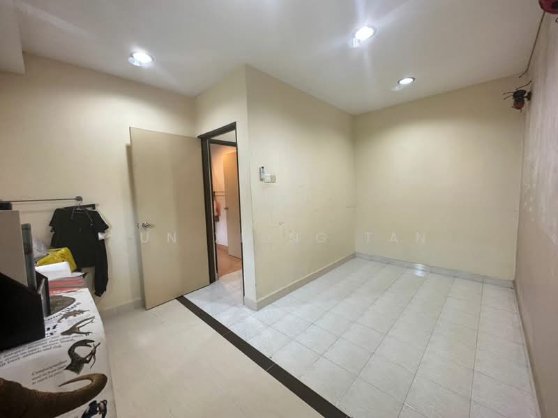 Rumah Teres 1.5 Tingkat untuk Dijual di Taman Mutiara Rini (Skudai) - Jun Xiong Tan - Interior - PropertyGuru.com.my