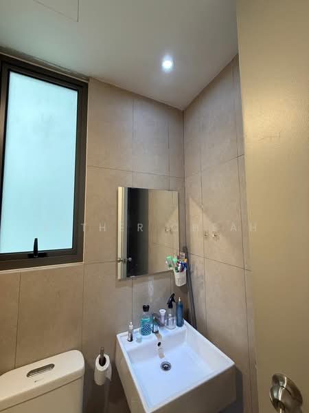Service Residence for Sale at Kenwingston Platz - Esther Cheah - Bathroom - PropertyGuru.com.my