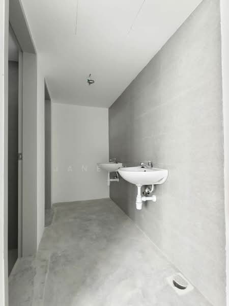 Shop / Office for Rent in Taman Adda Heights (Tebrau) - Jane Ngoi - Bathroom - PropertyGuru.com.my