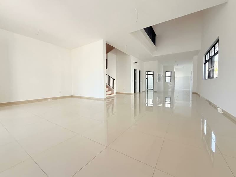 Cluster House for Sale in Eco Botanic (Iskandar Puteri (Nusajaya)) - Wennes Go - Living Room - PropertyGuru.com.my