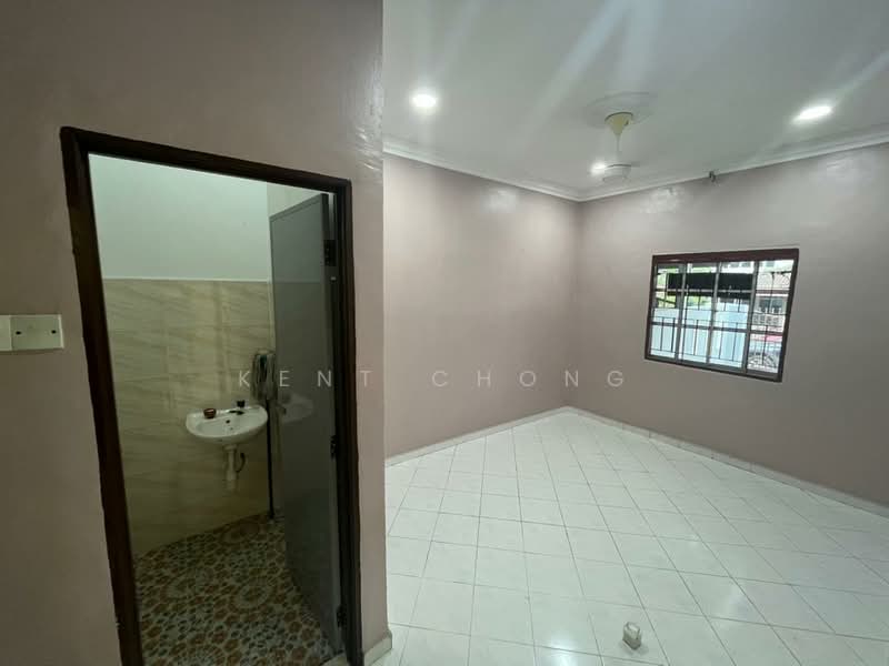 Bandar Rinching Seksyen 4 ， Semenyih untuk Untuk Dijual - RM 368,000, Mac 2026 - Interior - PropertyGuru.com.my