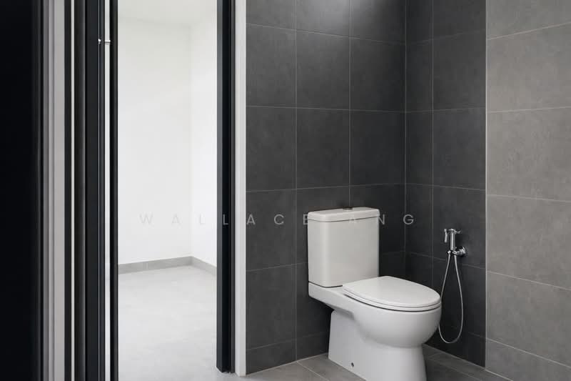 Rumah Teres 2 Tingkat untuk Dijual di Taman Setia Indah (Tebrau) - Wallace Ang - Bathroom - PropertyGuru.com.my