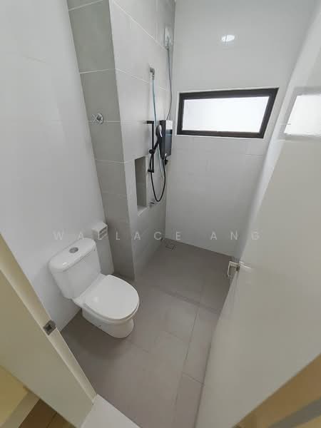 2-storey Terraced House for Sale in Taman Pelangi Indah (Ulu Tiram) - Wallace Ang - Bathroom - PropertyGuru.com.my