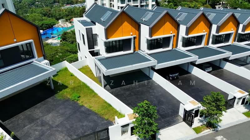 3-storey Terraced House for Sale in Taman Melawati (Ulu Kelang) - Zarif Zahisham - Exterior - PropertyGuru.com.my