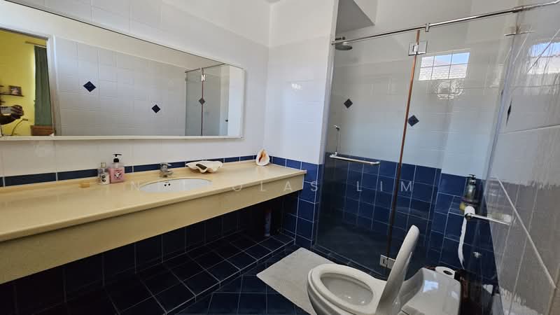 Rumah Banglo untuk Dijual di Batu Feringghi (Penang) - Nickolas Lim - Bathroom - PropertyGuru.com.my