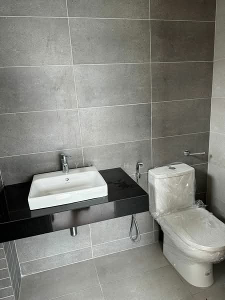 Semi-Detached House for Sale in Ampang (Selangor) - YK. Ho - Bathroom - PropertyGuru.com.my