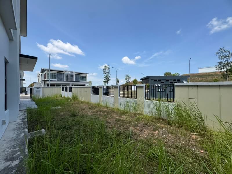 Cluster House for Sale in Taman Impian Emas (Skudai) - Pauline Goh - Exterior - PropertyGuru.com.my