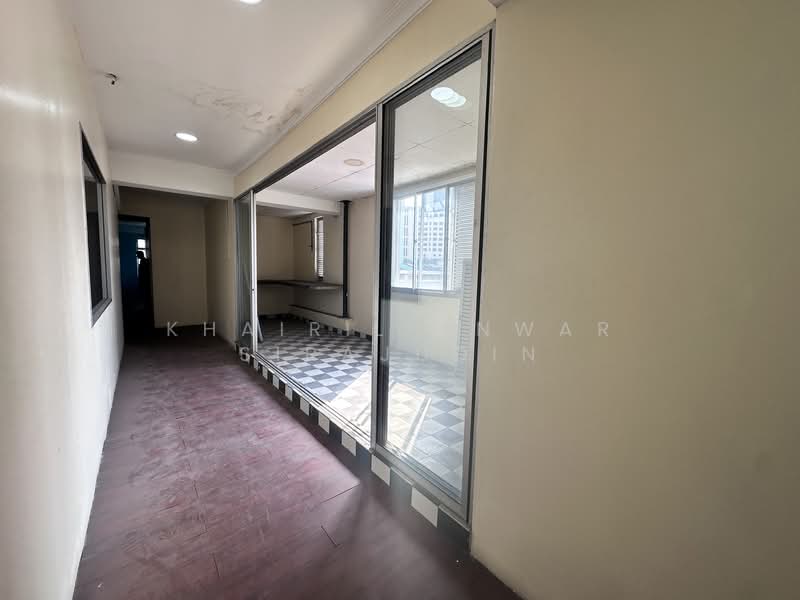 Shop / Office for Rent in Titiwangsa (Kuala Lumpur) - Khairil Anwar Sirajudin - Corridor - PropertyGuru.com.my