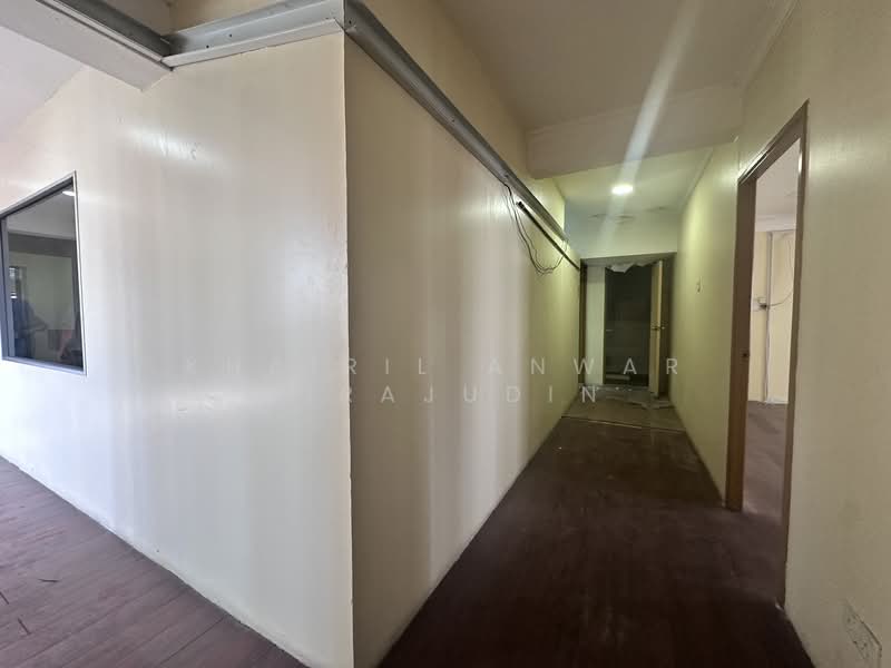 Shop / Office for Rent in Titiwangsa (Kuala Lumpur) - Khairil Anwar Sirajudin - Corridor - PropertyGuru.com.my