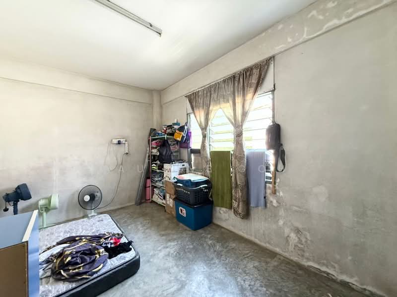 Rumah Flat untuk Dijual di Taman Dasa - Pauline Goh - Bedroom - PropertyGuru.com.my
