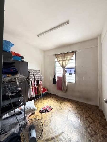 Rumah Flat untuk Dijual di Taman Dasa - Pauline Goh - Bedroom - PropertyGuru.com.my