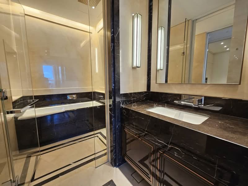 Pavilion Suites untuk Untuk Disewa - RM 6,000 /bulan, Mac 2026 - Bathroom - PropertyGuru.com.my