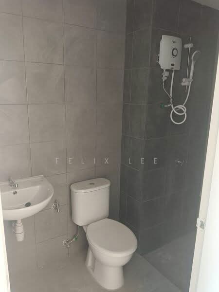 Residensi Sateria untuk Untuk Disewa - RM 1,250 /bulan, Mac 2026 - Bathroom - PropertyGuru.com.my